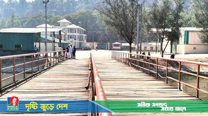 টেকনাফ বন্দরে ৭ মাস ধরে বন্ধ আমদানি-রফতানি, বিপাকে শ্রমিক-ব্যবসায়