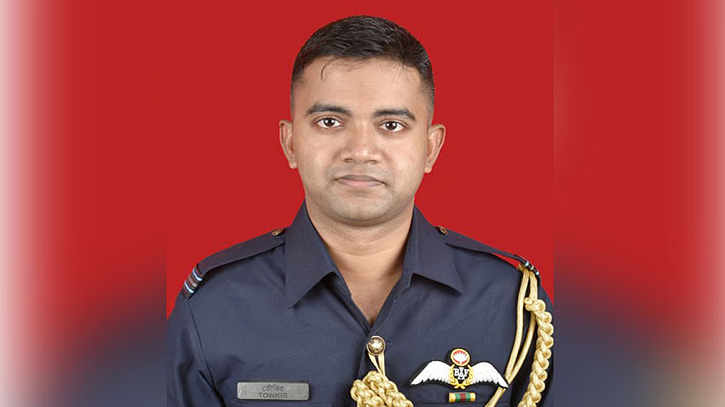 তৌকিরের প্রথম একা বিমান ওড়ানোর আনন্দে ভাসছিল পরিবার, হঠাৎই শোকের ছায়া