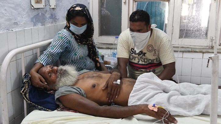 পাঞ্জাবে বিষাক্ত মদ পানে ১৪ জনের মৃত্যু! পাঞ্জাবে বিষাক্ত মদ পানে ১৪ জনের মৃত্যু!