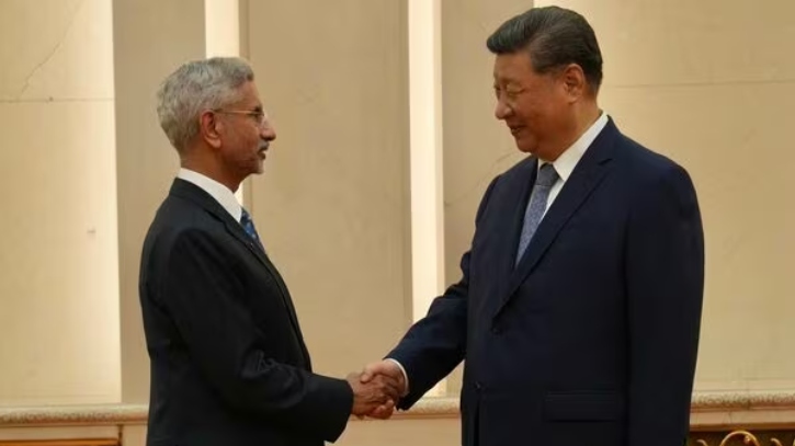 চীনা প্রেসিডেন্টের সঙ্গে ভারতের পররাষ্ট্রমন্ত্রীর বিরল সাক্ষাৎ চীনা প্রেসিডেন্টের সঙ্গে ভারতের পররাষ্ট্রমন্ত্রীর বিরল সাক্ষাৎ