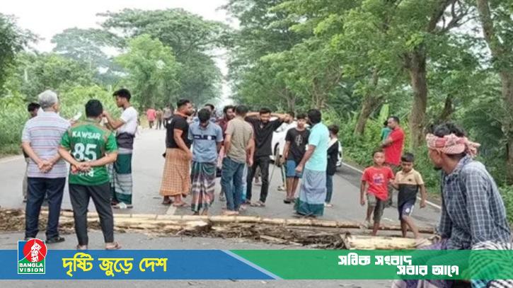 ভাঙ্গায় মহাসড়ক-রেলপথ অবরোধ, বাগেরহাটে ডিসি অফিস ঘেরাও