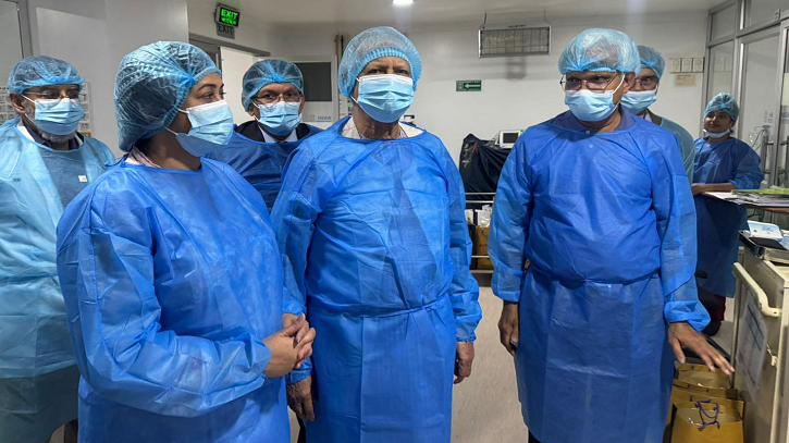 খালেদা জিয়ার চিকিৎসায় সব ধরনের সহায়তার আশ্বাস প্রধান উপদেষ্টার