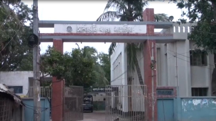 বকলেন স্বামী, স্ত্রীর আত্মহত্যা, প্রেমিকের বিষপান বকলেন স্বামী, স্ত্রীর আত্মহত্যা, প্রেমিকের বিষপান