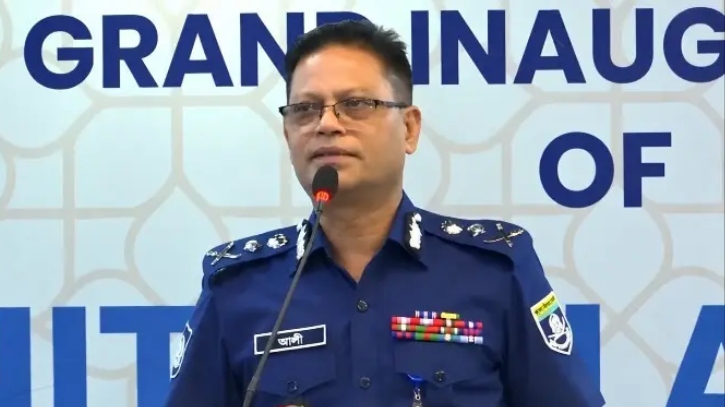 কথায় কথায় পুলিশের ওপর দায় চাপানো ঠিক নয়: আইজিপি