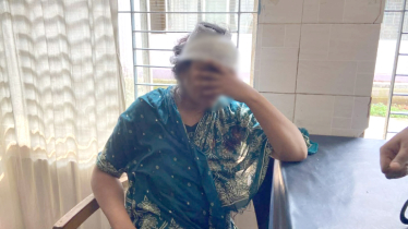 সরকারি হাসপাতালে ডেঙ্গু পরীক্ষার খোঁজ নিতে গিয়ে মারধরের শিকার নারী