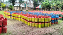 ২১ লাখ টাকার গ্যাস সিলিন্ডার জব্দ, ব্যবসায়ীর জেল-জরিমানা