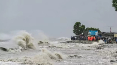 দুর্বল হয়ে উপকূল অতিক্রম করেছে নিম্নচাপ, সমুদ্রবন্দরে সতর্কসংকেত বহাল
