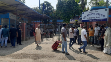 শারদীয় দূর্গাপূজা উপলক্ষে হিলি ইমিগ্রেশনে বেড়েছে যাত্রী পারাপার 