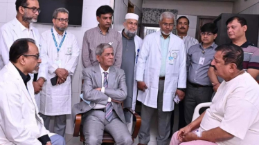 চিকিৎসাধীন ভূমিমন্ত্রীকে দেখতে হাসপাতালে রাষ্ট্রপতি চিকিৎসাধীন ভূমিমন্ত্রীকে দেখতে হাসপাতালে রাষ্ট্রপতি