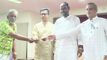 নগরী পরিচ্ছন্ন রাখার কারিগরদের পূজার বোনাস দিলেন প্রতিমন্ত্রী টুকু নগরী পরিচ্ছন্ন রাখার কারিগরদের পূজার বোনাস দিলেন প্রতিমন্ত্রী টুকু