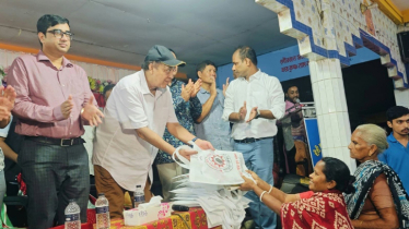 খাগড়াছড়িতে দেড় শতাধিক অসহায় মানুষের মাঝে বস্ত্র বিতরণ