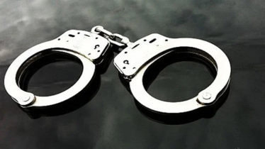 প্রধানমন্ত্রীর কার্যালয়ের সামনে ককটেল নিক্ষেপ: সন্দেহভাজন আটক ৩