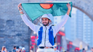 এবার চীনের গ্রেট ওয়ালে আল্ট্রা-ট্রেইল রেসে বাংলাদেশের পতাকা ওড়ালেন ইমামুর