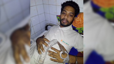 হাতকড়াসহ হাসপাতালের বেডে, ১১ বছর আগের ছবি পোস্ট করে যে বার্তা দিলেন নয়ন