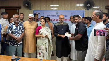 টাঙ্গাইলে ৫৩ পূজামণ্ডপে জেলা পরিষদের ৫ লক্ষাধিক টাকা প্রদান 