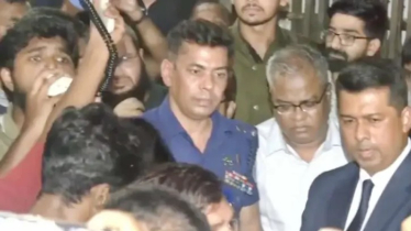 অবশেষে পুলিশের নিরাপত্তায় চুয়েট ভিসি উদ্ধার!