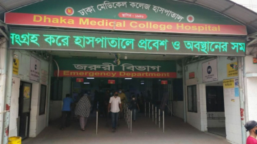 চকবাজারের আগুন নেভাতে গিয়ে ফায়ার সার্ভিসের ২ কর্মী অসুস্থ 