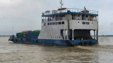 দীর্ঘ ১৭ দিন পর ধাওয়াপাড়া-নাজিরগঞ্জ রুটে ফেরি চলাচল শুরু