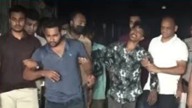 মোহাম্মদপুরে ‘কবজি কাটা গ্রুপের’ ৪ সদস্য গ্রেফতার মোহাম্মদপুরে ‘কবজি কাটা গ্রুপের’ ৪ সদস্য গ্রেফতার