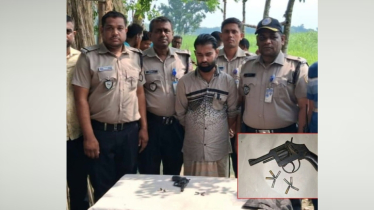 পাংশায় বিদেশি রিভলবার ও ৮ রাউন্ড গুলিসহ যুবক আটক
