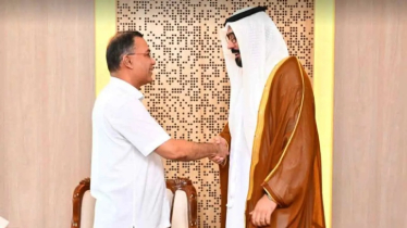 প্রধানমন্ত্রীর সঙ্গে আরব আমিরাতের রাষ্ট্রদূতের সাক্ষাৎ প্রধানমন্ত্রীর সঙ্গে আরব আমিরাতের রাষ্ট্রদূতের সাক্ষাৎ