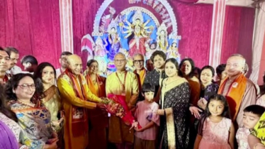 বারিধারা ডিওএইচএস পূজামণ্ডপ পরিদর্শনে ভারতীয় হাইকমিশনার