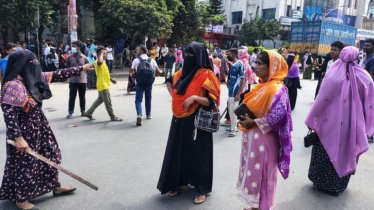 টানা তৃতীয় দিনের মতো উত্তরায় পোশাকশ্রমিকদের সড়ক অবরোধ 