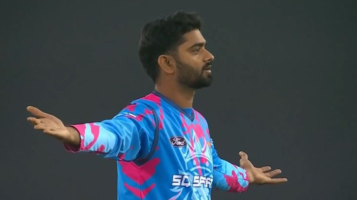 সেই রহস্য স্পিনার এবার ডাক পেলেন বাংলাদেশের ওয়ানডে দলে