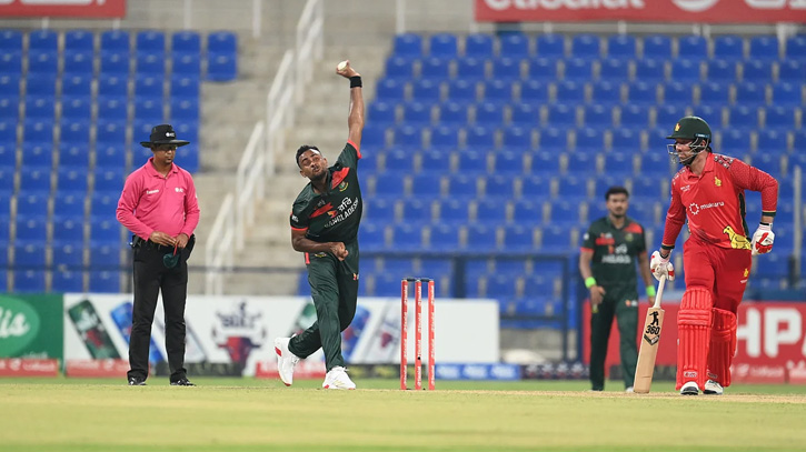 বাংলাদেশের সামনে বড় লক্ষ্য ছুড়ে দিল জিম্বাবুয়ে