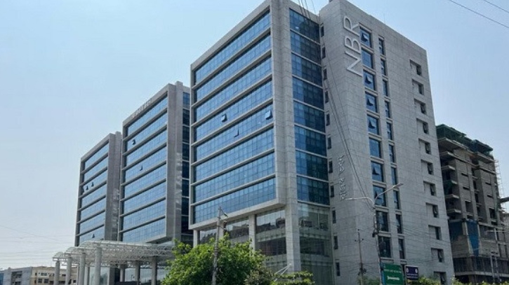 কাস্টমসের ৯৮ কর্মকর্তাকে বদলি 