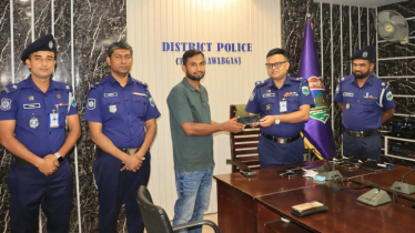 চাঁপাইনবাবগঞ্জে উদ্ধারকৃত ১৪ মোবাইল ফোন মালিকদের নিকট হস্তান্তর