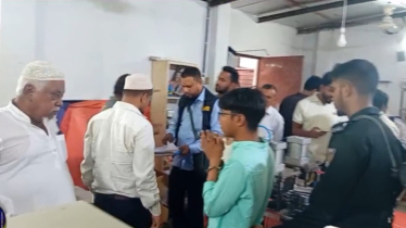 কেরানীগঞ্জে দুই প্রতিষ্ঠানে ৩ লাখ টাকা জরিমানা, একজনের কারাদণ্ড