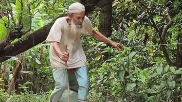 দড়ি বেয়ে মসজিদে যাওয়া অন্ধ মুয়াজ্জিন আব্দুর রহমান মারা গেছেন