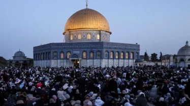 নিষেধাজ্ঞা প্রত্যাহার, ৪০ দিন পর খোলা হলো আল-আকসা মসজিদ