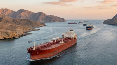 হরমুজ প্রণালি নির্বিঘ্নে পার হতে ইরানের সঙ্গে চুক্তি করলো যে দেশ