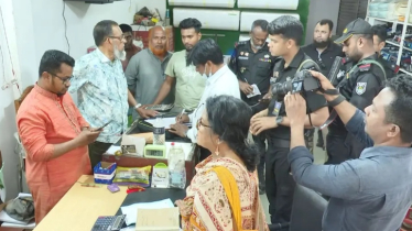 কুষ্টিয়ায় বেশি দামে গ্যাস সিলিন্ডার বিক্রির অভিযোগে দুই প্রতিষ্ঠানকে জরিমানা