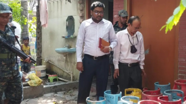 ২ হাজার টাকায় ১২ কেজি সিলিন্ডার বিক্রি করায় দশ হাজার টাকা জরিমানা