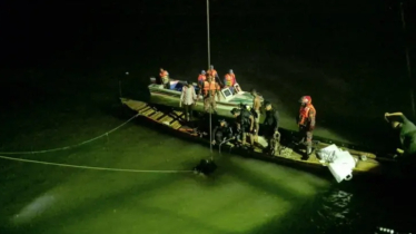 পদ্মায় বাসডুবি: উদ্ধার কার্যক্রমে বিরতি, নিখোঁজের তথ্য পেলে আবারো অভিযান