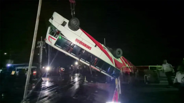 পদ্মায় ডুবে যাওয়া সেই সৌহার্দ্য পরিবহনের বাসচালকের মরদেহও উদ্ধার পদ্মায় ডুবে যাওয়া সেই সৌহার্দ্য পরিবহনের বাসচালকের মরদেহও উদ্ধার