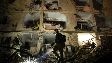 ইসরাইল ও উপসাগরে মার্কিন ঘাঁটিতে ক্ষেপণাস্ত্র ও ড্রোন হামলা করেছে ইরান