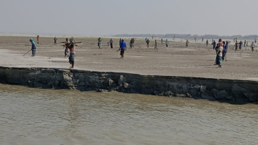 কালির আলগা চরে বেঁচে থাকার সংগ্রাম, উন্নয়নের ছোঁয়া অধরা