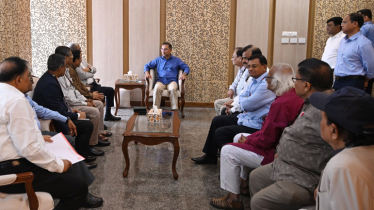 প্রধানমন্ত্রীর সঙ্গে পূজা উদযাপন পরিষদের প্রতিনিধিদলের সৌজন্য সাক্ষাৎ