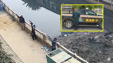 চাঁদা চেয়ে ব্যবসায়ীর বাড়িতে গুলিবর্ষণ, একমাস পর চাঁদাবাজ গ্রেফতার চাঁদা চেয়ে ব্যবসায়ীর বাড়িতে গুলিবর্ষণ, একমাস পর চাঁদাবাজ গ্রেফতার