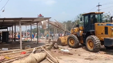 মহাসড়কের ওপর গড়ে ওঠা এক হাজার অবৈধ দোকানপাট উচ্ছেদ