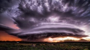 ১৪০০ কি.মি. লম্বা দানব সাইক্লোন! হলুদ ও কমলা সতর্কতা