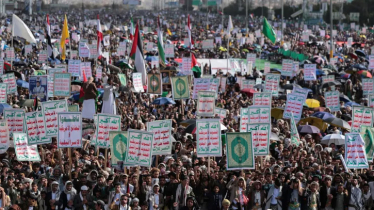 ইরানকে সমর্থন দিতে জুমার পর ইয়েমেন ও ইরাকের রাজপথে লাখো মানুষ 