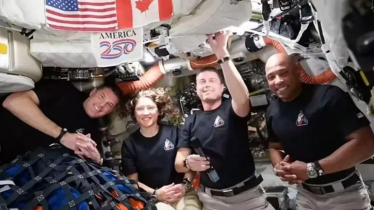 চাঁদ থেকে পৃথিবীর দিকে ফিরে আসছে আর্টেমিস-২ চাঁদ থেকে পৃথিবীর দিকে ফিরে আসছে আর্টেমিস-২