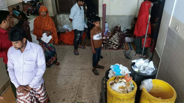 চাঁপাইনবাবগঞ্জে হাম আইসোলেশন ওয়ার্ডের পাশেই ময়লার ডাস্টবিন, অতিষ্ঠ রোগীরা