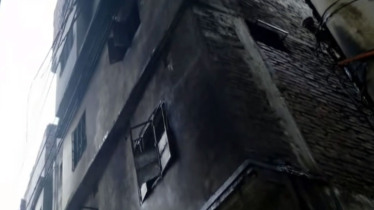 বংশালে আগুন, সরু গলিতে বিপাক