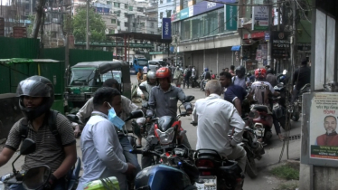 জ্বালানি সংকট নেই, তবুও ফিলিং স্টেশনে দীর্ঘ লাইন